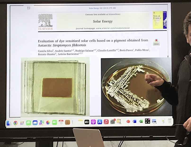 Microbial Solar Cells